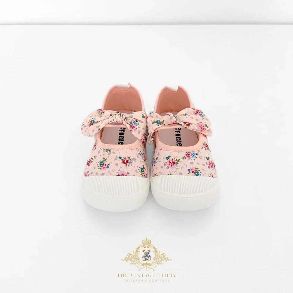 NWT Pretty Girls Sneakers Children's Shoes Cute Kids Shoes Floral Pink Canvas 5